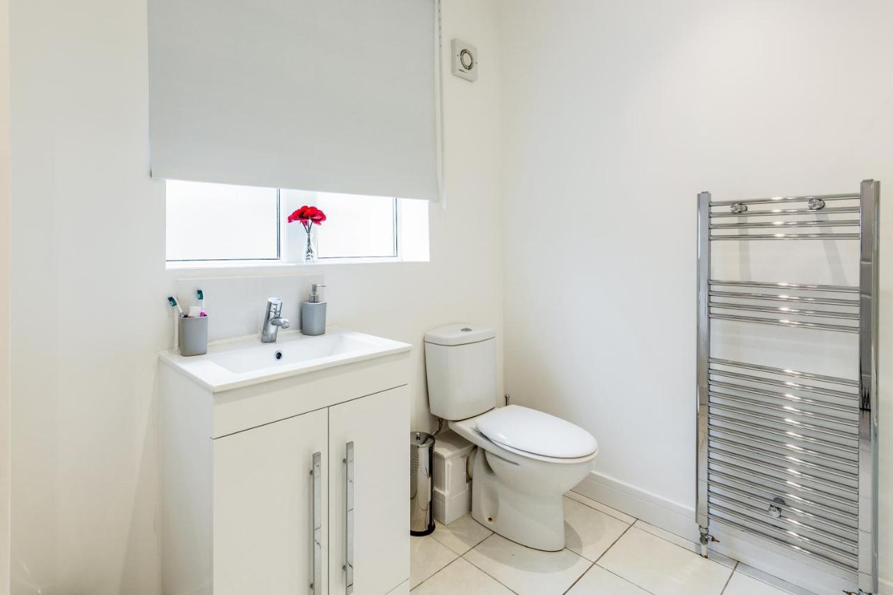 Dartford, Kent - Modern 2Bd 2Bath En-Suite Bungalow M25 Bluewater Eksteriør bilde